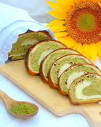 Хлеб с чаем матча и грецким орехом