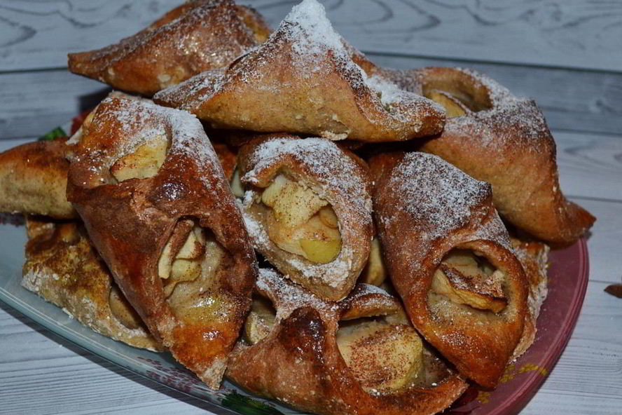 Рецепт конвертики с яблоком