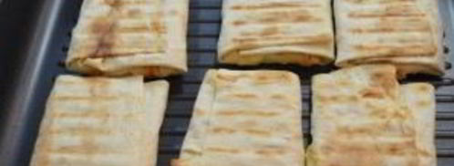 конвертики из лаваша с курицей. Шаг 8