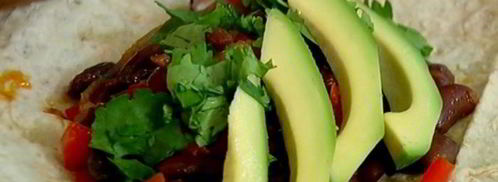 лаваш с ароматной фасолью и авокадо. Шаг 12