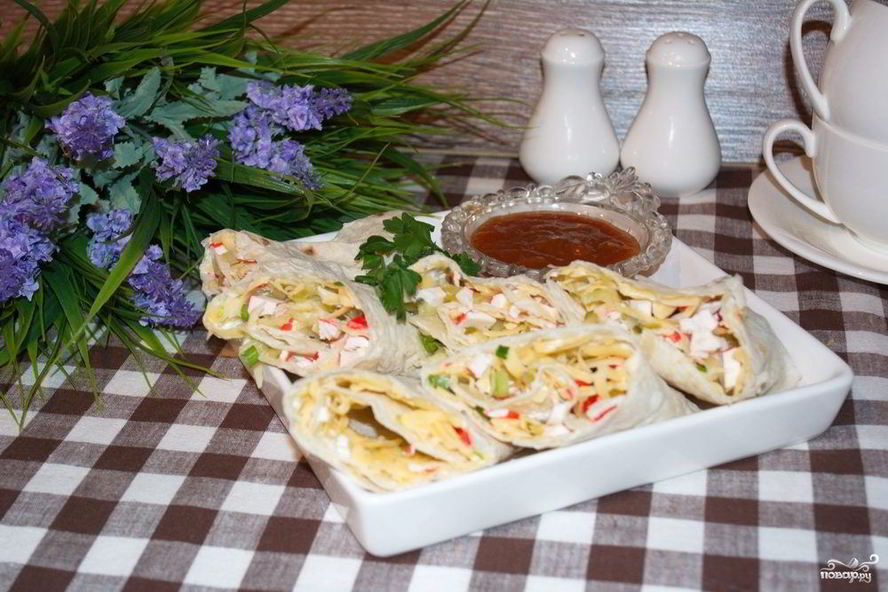 Рецепт лаваш с крабовыми палочками и огурцом