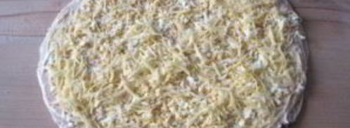 рулеты из лаваша с крабовыми палочками. Шаг 5