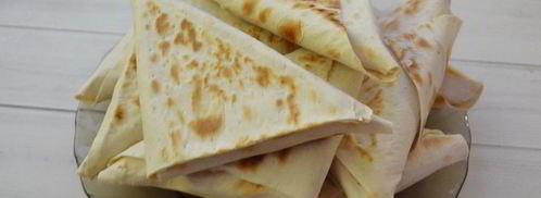 треугольники из лаваша с творогом. Шаг 5