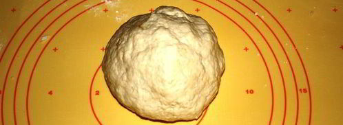 лепешки-питы с прованскими травами и вялеными помидорами. Шаг 5