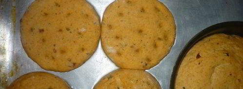 лепешки с кукурузной мукой, сыром и пряностями. Шаг 3