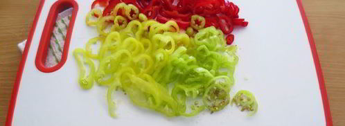 пиде — турецкая лепешка в форме лодочки с начинкой из фарша. Шаг 11