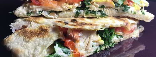 пита с курицей, сыром и овощами. Шаг 7