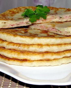 Сырные лепешки