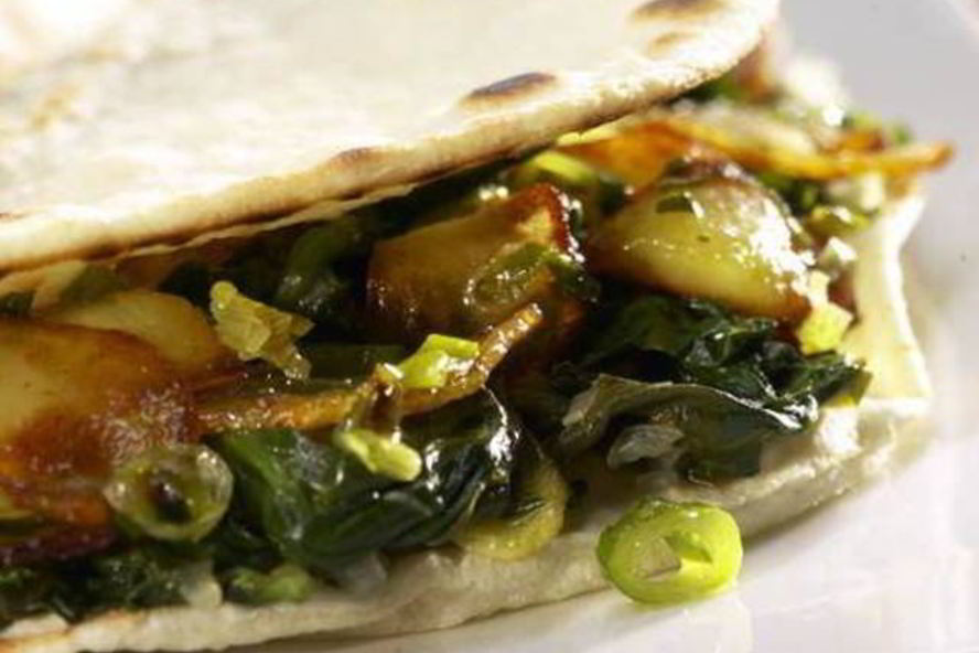 Рецепт восточные лепешки с двойной начинкой