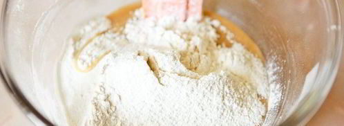 банановые маффины с клубникой. Шаг 5