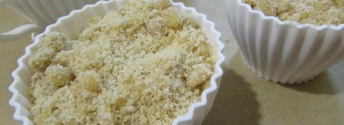 биг-маффины с вишней, кедровыми орешками и штрейзелем. Шаг 11