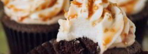 кофейные маффины с карамелью и взбитыми сливками. Шаг 5