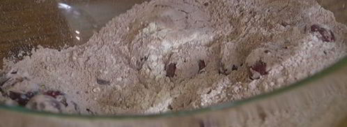 шоколадные маффины с черешней. Шаг 3