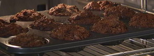 шоколадные маффины с черешней. Шаг 8