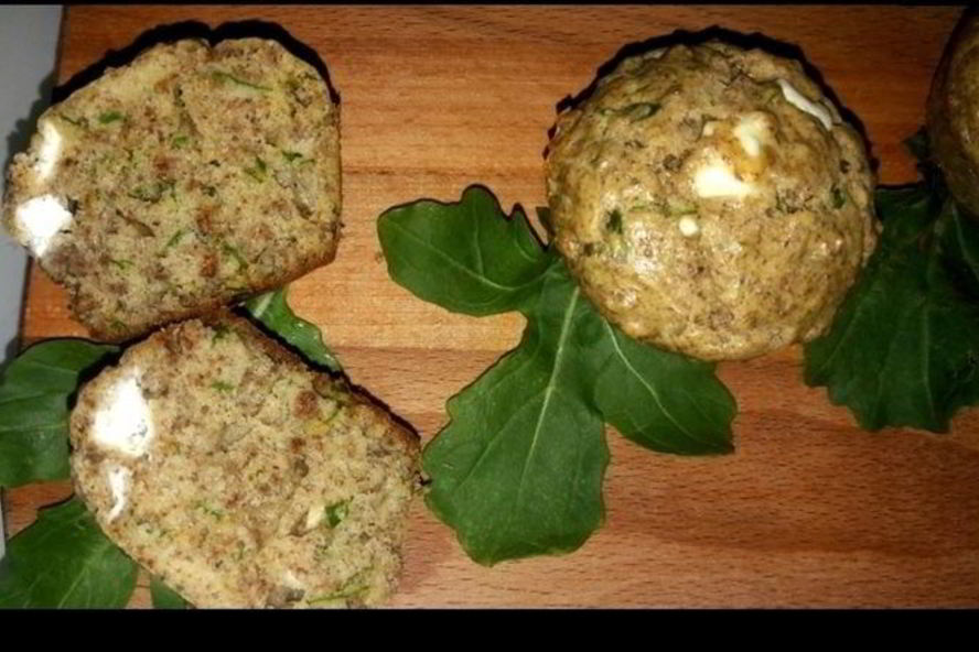 Рецепт закусочные маффины с руколой и фетой
