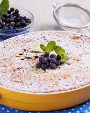 Манник с черной смородиной