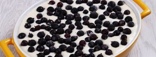 манник с черной смородиной. Шаг 15