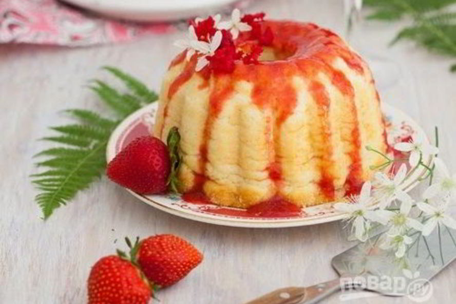 Рецепт манник с клубничным соусом