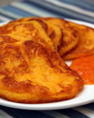 Домашние тыквенные оладьи с яблоками