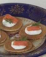 Гречневые оладьи с красной рыбой