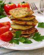 Кабачковые оладьи с колбасой