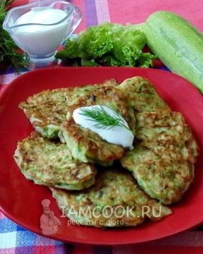 Кабачковые оладьи с мясом и грибами