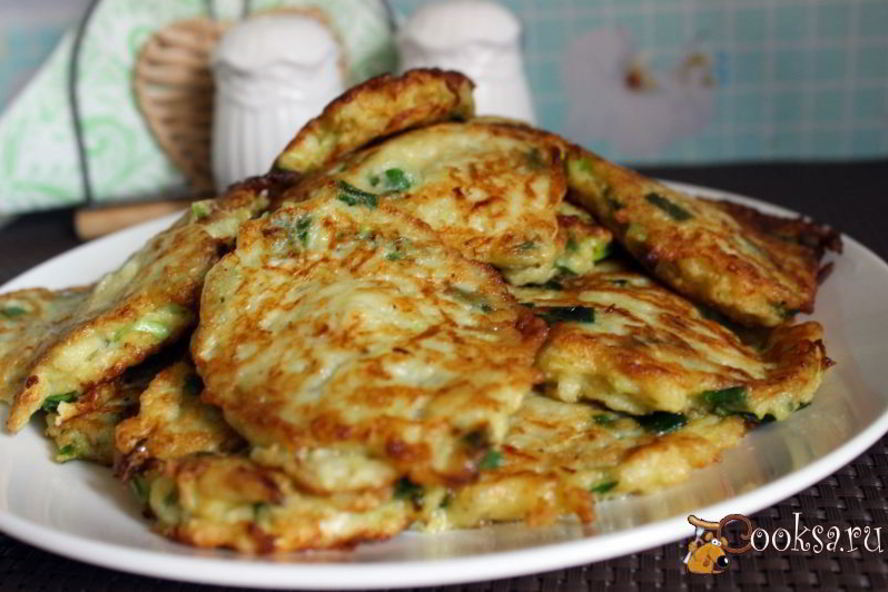 Рецепт кабачковые оладьи с зеленым луком