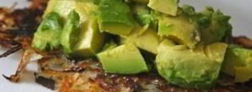 картофельные оладьи с яйцом и авокадо. Шаг 4