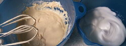 клубничные оладьи. Шаг 2