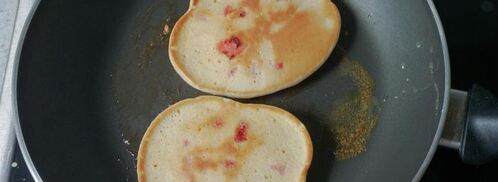 клубничные оладьи. Шаг 4