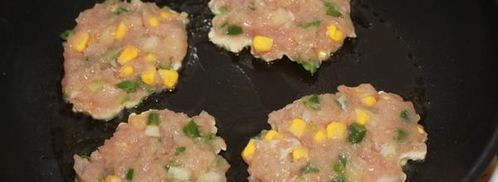 куриные оладьи с кукурузой и фасолью. Шаг 4