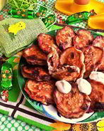 Оладьи банановые с конфетами