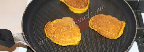 оладьи из вареной тыквы. Шаг 10