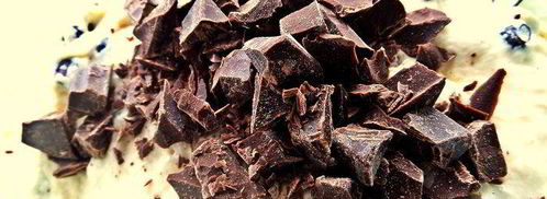 оладьи с шоколадно-ягодной добавкой. Шаг 8