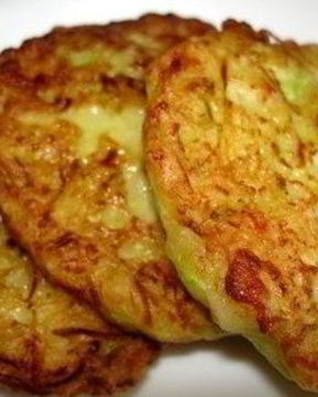 Сладкие оладьи из кабачков и яблок