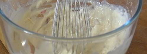 сырные оладьи с беконом и помидорами. Шаг 6