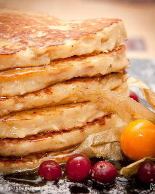 Яблочно-творожные оладьи