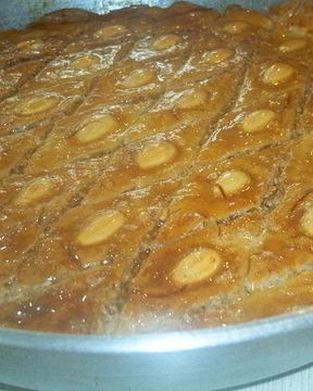 Пахлава с медом