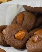 Домашнее шоколадное печенье с орехами