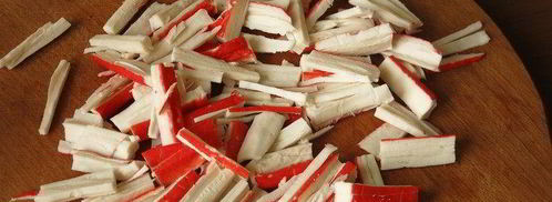 крекеры с крабовыми палочками. Шаг 4