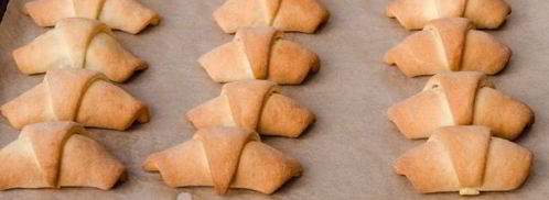 рогалики с сухофруктами и орехами. Шаг 15