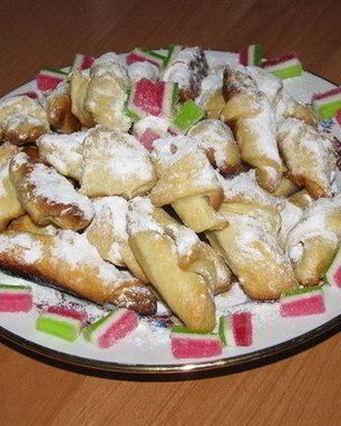 Сметанные рогалики с мармеладом