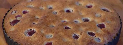 пирог с орехово-вишневой начинкой. Шаг 10