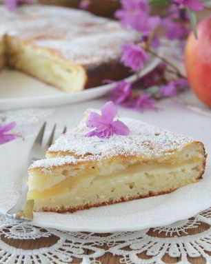 Пирог с творогом и яблоками