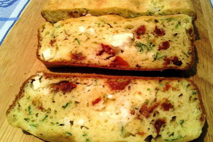 Рецепт пирог с вялеными помидорами, брынзой и зеленью