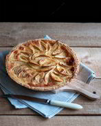 Пирог с яблочно-сливочной начинкой