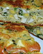 Пирог с яйцами и луком в мультиварке