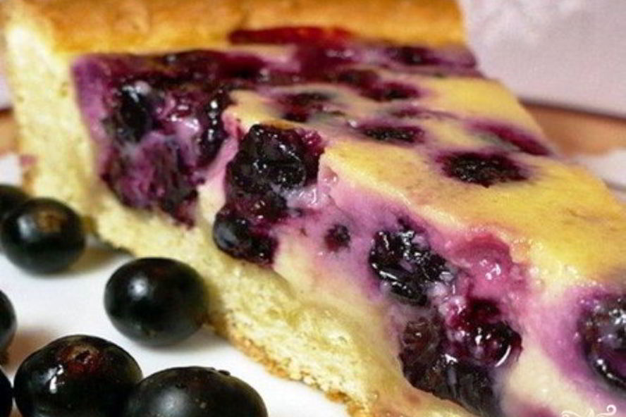 Рецепт пирог со смородиной и йогуртом