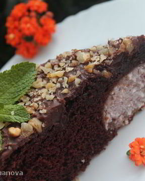 Шоколадный пирог с творожной начинкой