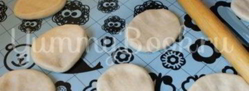 дрожжевые пирожки с вишней. Шаг 5